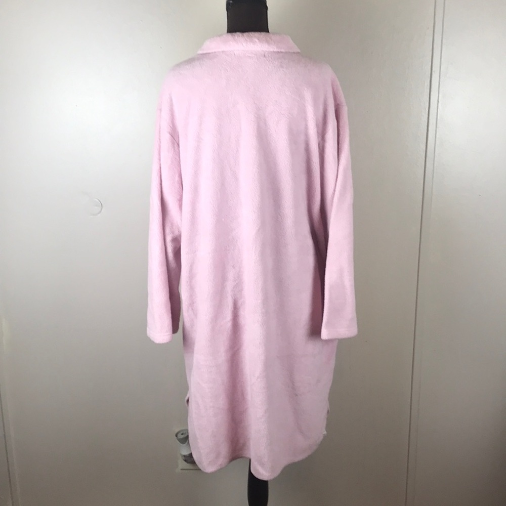 Cypress Robe - Picture 2 of 3